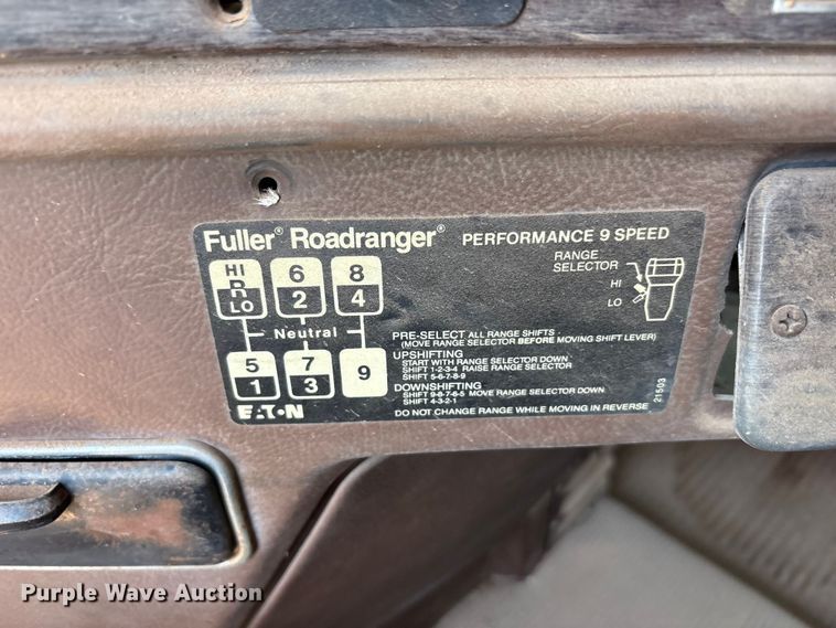 image for item JM9405 1988 Freightliner MB80 semi truck