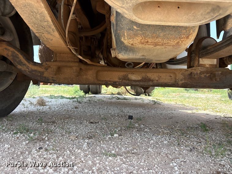 image for item JM9405 1988 Freightliner MB80 semi truck