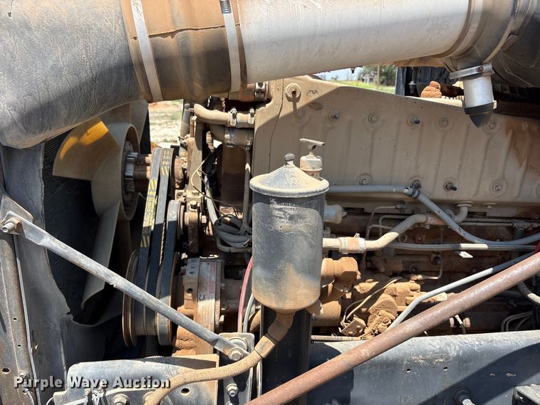 image for item JM9405 1988 Freightliner MB80 semi truck