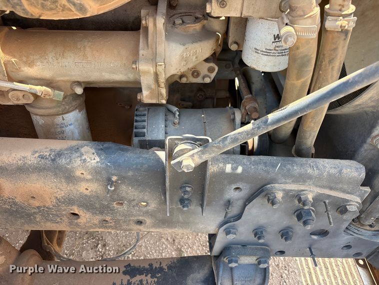 image for item JM9405 1988 Freightliner MB80 semi truck