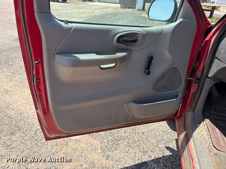 image for item JM9406 1999 Ford F150 pickup truck