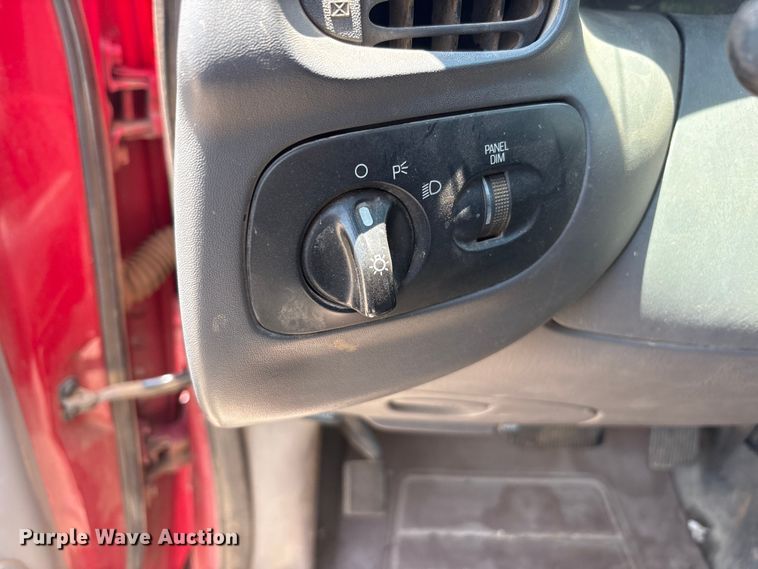 image for item JM9406 1999 Ford F150 pickup truck