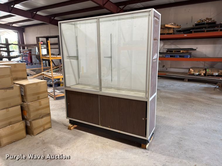 image for item MZ9876 Display case