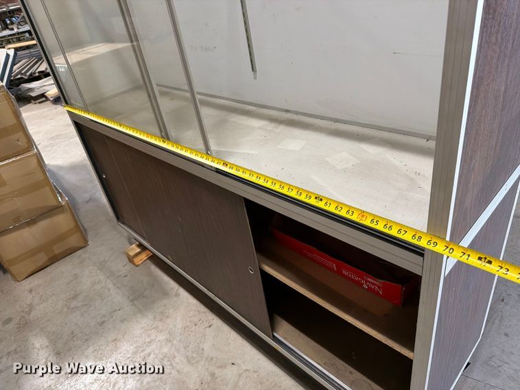 image for item MZ9876 Display case