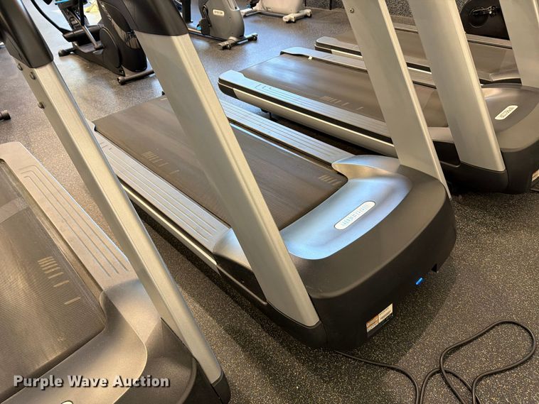 image for item MZ9882 (4) Precor 731 Interval Trainer treadmills