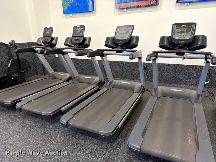 image for item MZ9882 (4) Precor 731 Interval Trainer treadmills