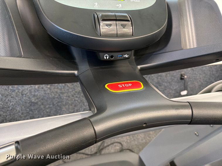 image for item MZ9882 (4) Precor 731 Interval Trainer treadmills