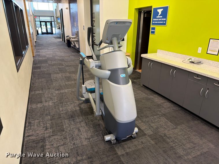 image for item MZ9886 Precor AMT 835 adaptive motion trainer machine