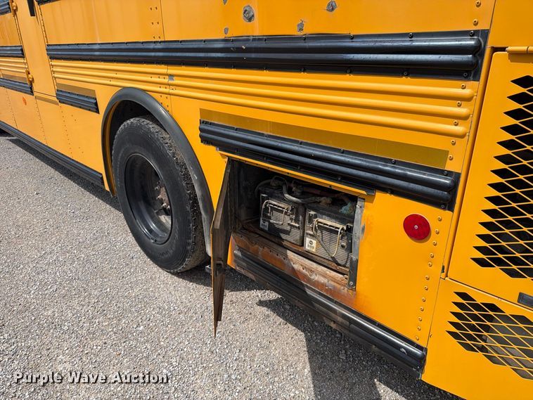 image for item MZ9923 2007 Thomas school bus