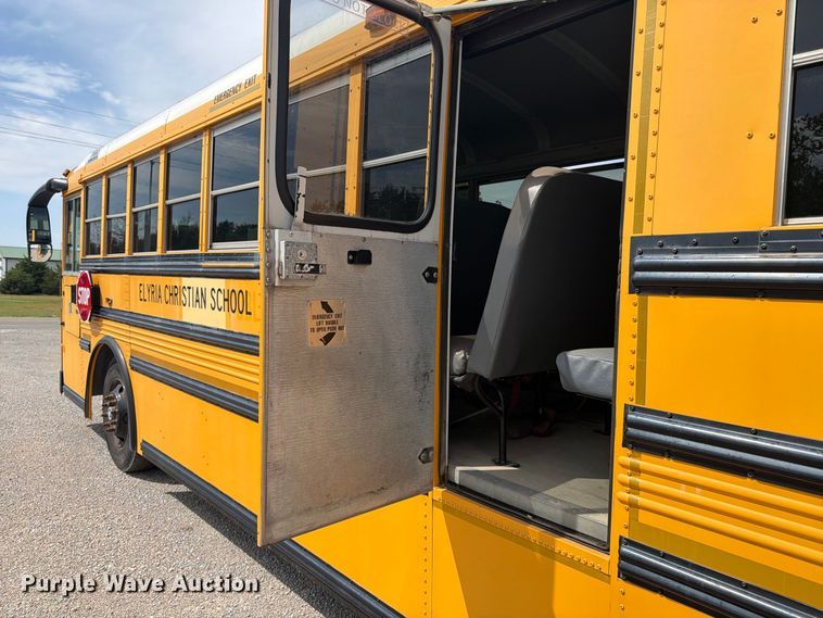 image for item MZ9923 2007 Thomas school bus