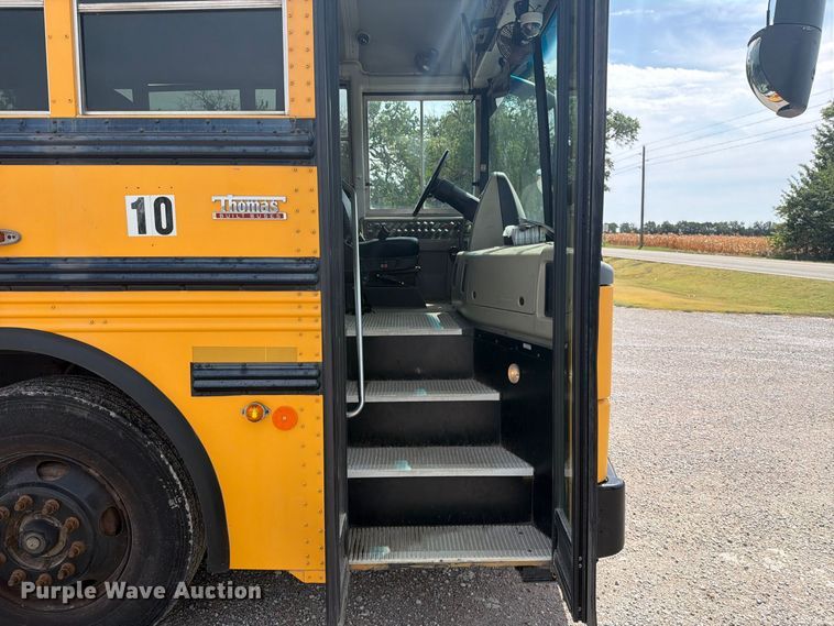 image for item MZ9923 2007 Thomas school bus