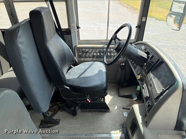 image for item MZ9923 2007 Thomas school bus