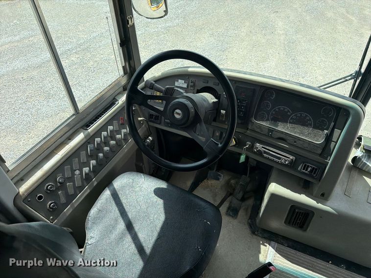 image for item MZ9923 2007 Thomas school bus