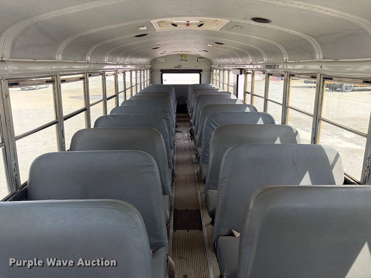 image for item MZ9923 2007 Thomas school bus
