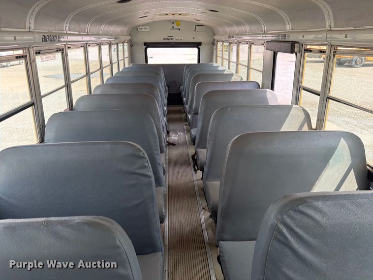 image for item MZ9923 2007 Thomas school bus
