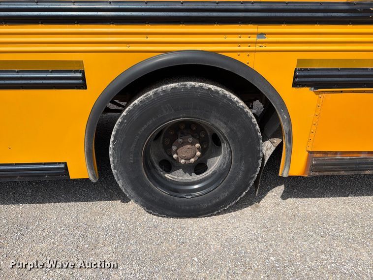 image for item MZ9923 2007 Thomas school bus