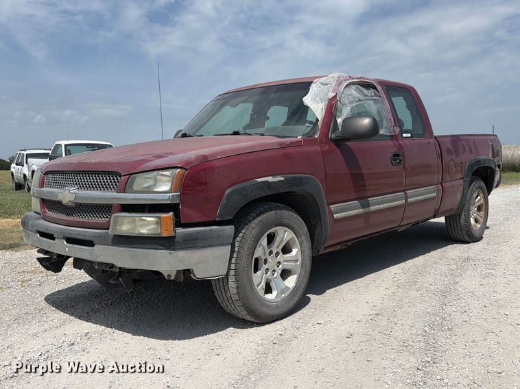 2005 Chevrolet Silverado 1500 Crew Cab pickup truck