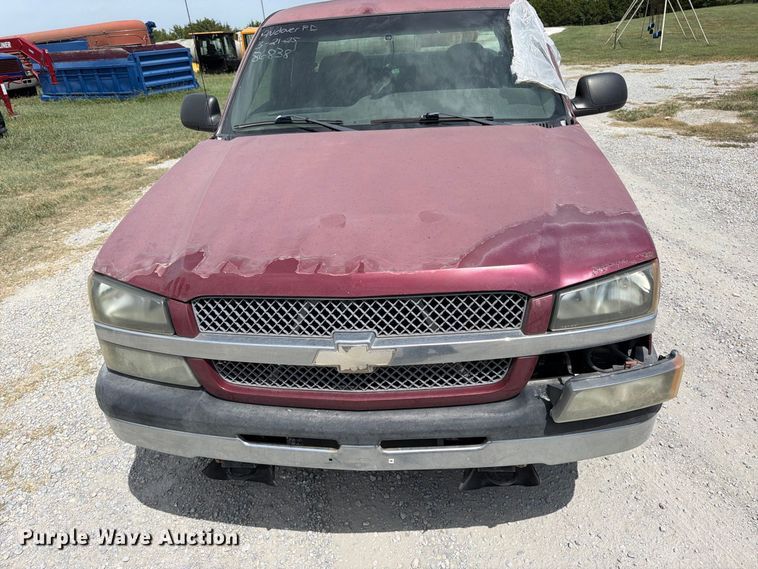 image for item MZ9930 2005 Chevrolet Silverado 1500 Crew Cab pickup truck