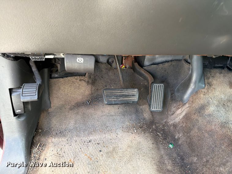 image for item MZ9930 2005 Chevrolet Silverado 1500 Crew Cab pickup truck