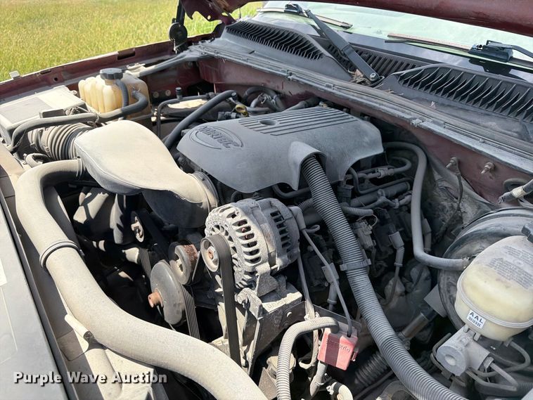 image for item MZ9930 2005 Chevrolet Silverado 1500 Crew Cab pickup truck