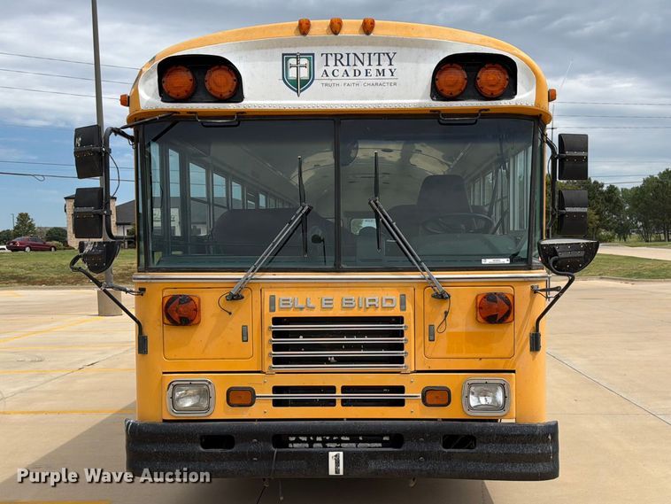 image for item MZ9932 2001 Blue Bird TC2000 school bus