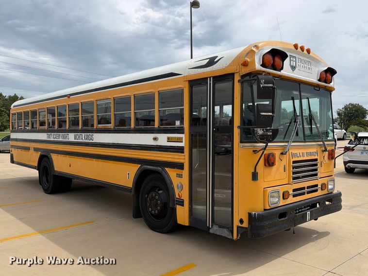 image for item MZ9932 2001 Blue Bird TC2000 school bus