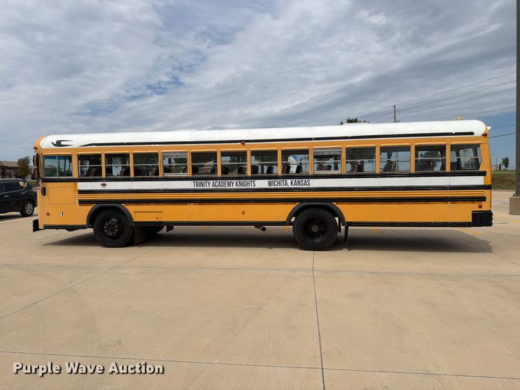 image for item MZ9932 2001 Blue Bird TC2000 school bus