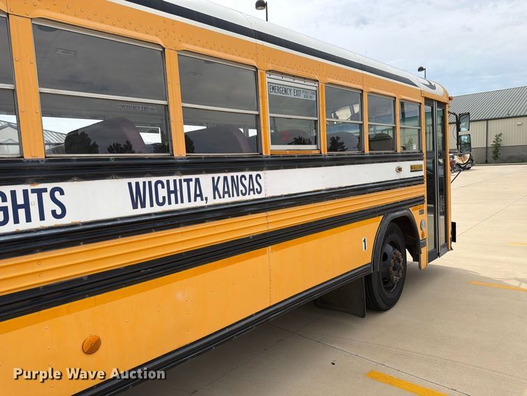 image for item MZ9932 2001 Blue Bird TC2000 school bus