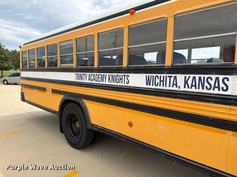 image for item MZ9932 2001 Blue Bird TC2000 school bus