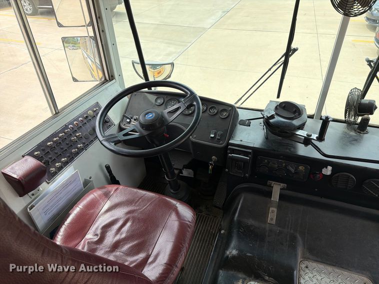 image for item MZ9932 2001 Blue Bird TC2000 school bus