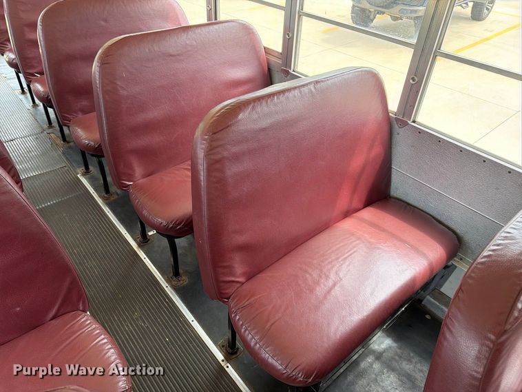 image for item MZ9932 2001 Blue Bird TC2000 school bus