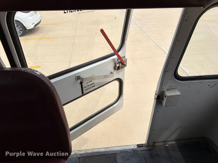 image for item MZ9932 2001 Blue Bird TC2000 school bus