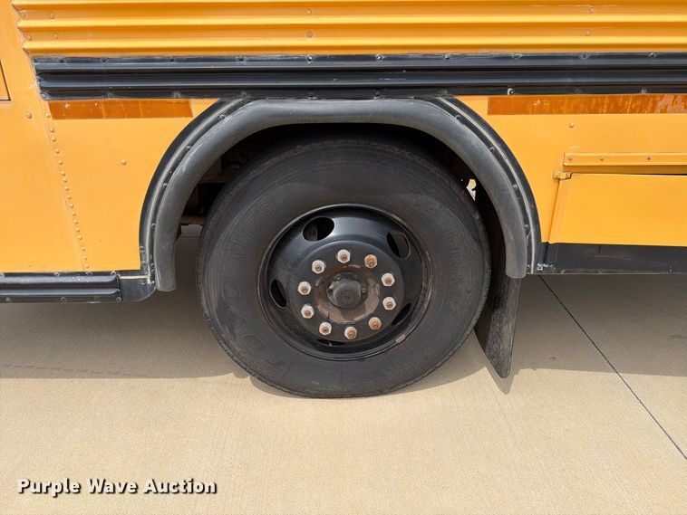 image for item MZ9932 2001 Blue Bird TC2000 school bus