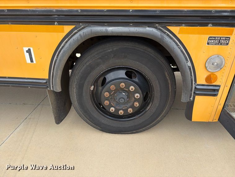 image for item MZ9932 2001 Blue Bird TC2000 school bus