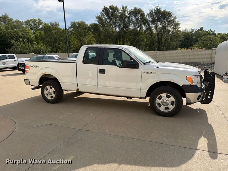 image for item MZ9986 2014 Ford F150 Ext. Cab pickup truck
