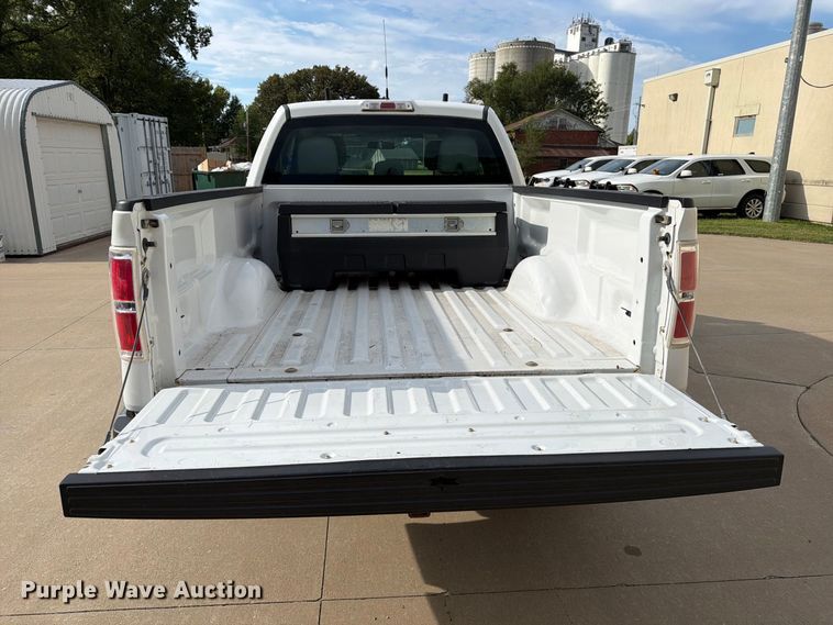 image for item MZ9986 2014 Ford F150 Ext. Cab pickup truck
