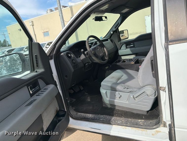 image for item MZ9986 2014 Ford F150 Ext. Cab pickup truck