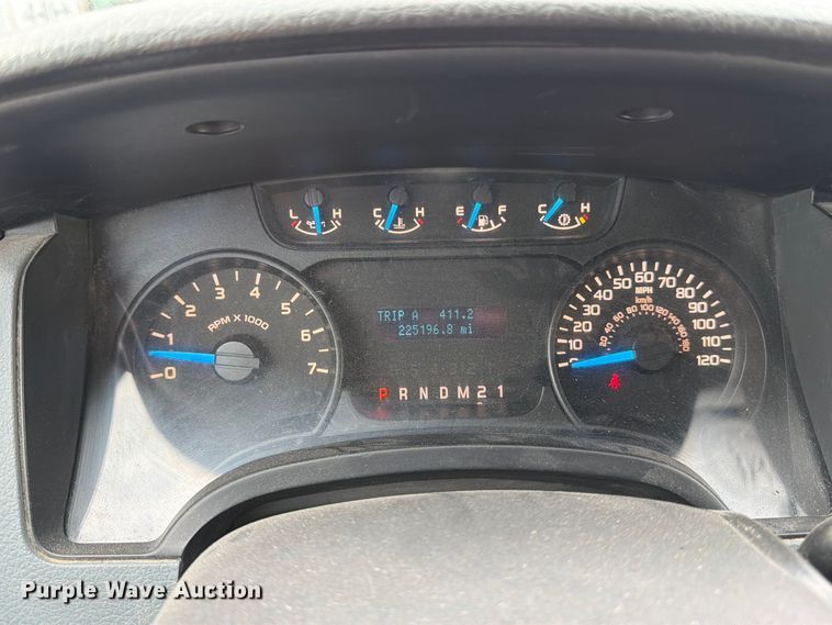 image for item MZ9986 2014 Ford F150 Ext. Cab pickup truck
