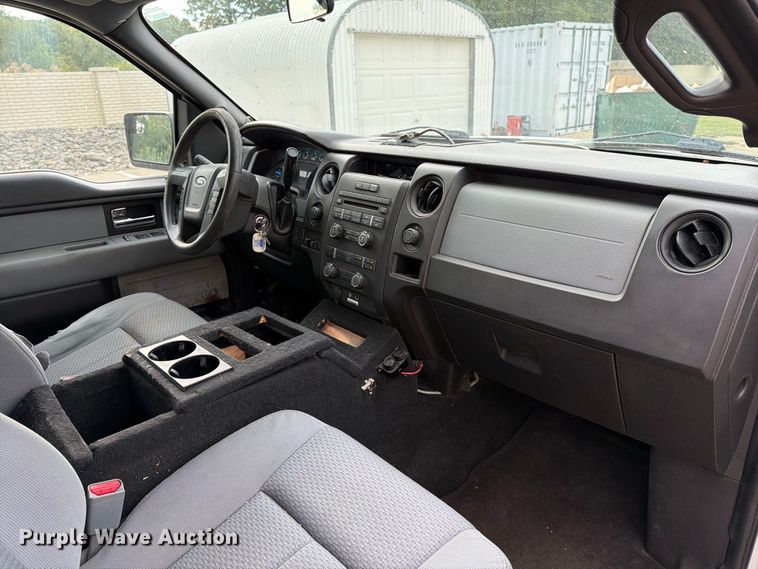 image for item MZ9986 2014 Ford F150 Ext. Cab pickup truck