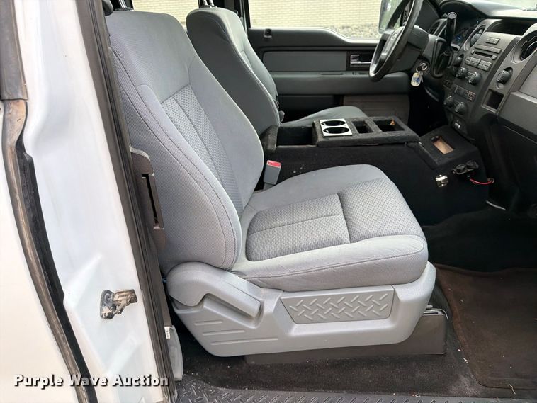 image for item MZ9986 2014 Ford F150 Ext. Cab pickup truck