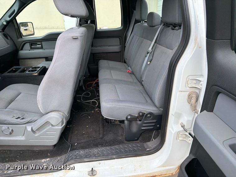 image for item MZ9986 2014 Ford F150 Ext. Cab pickup truck