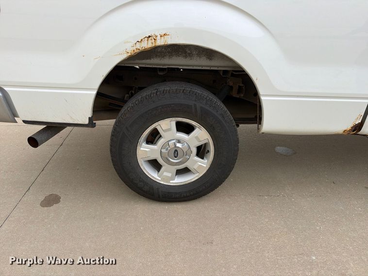 image for item MZ9986 2014 Ford F150 Ext. Cab pickup truck