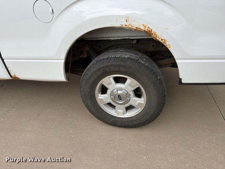 image for item MZ9986 2014 Ford F150 Ext. Cab pickup truck