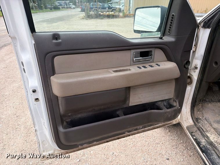 image for item MZ9987 2010 Ford F150 Ext. Cab pickup truck