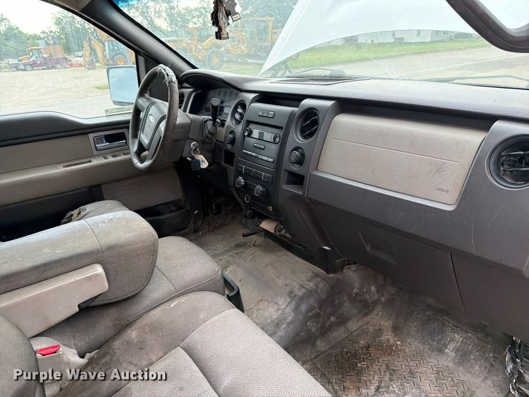 image for item MZ9987 2010 Ford F150 Ext. Cab pickup truck