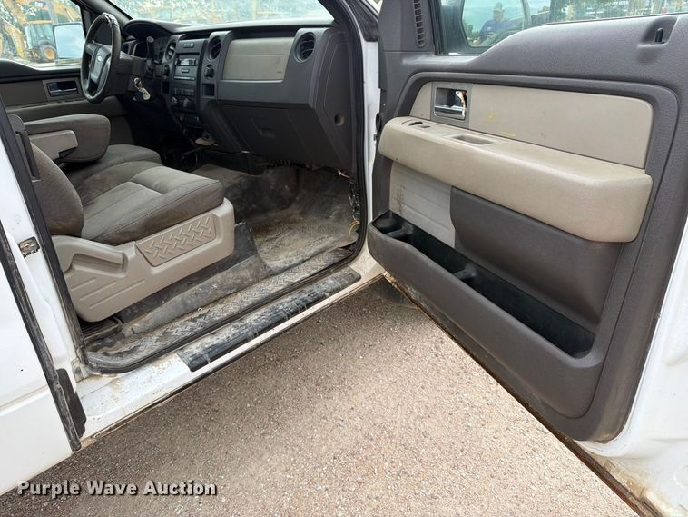 image for item MZ9987 2010 Ford F150 Ext. Cab pickup truck