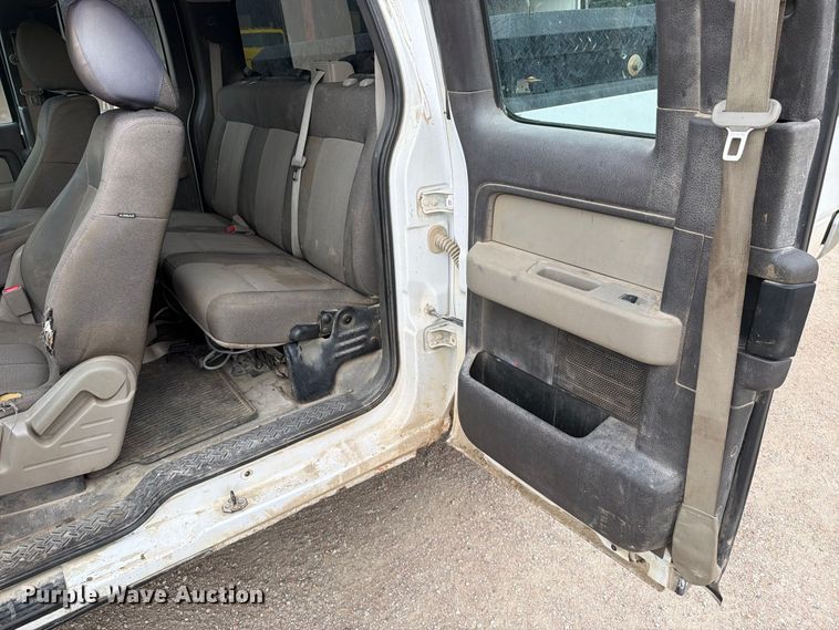 image for item MZ9987 2010 Ford F150 Ext. Cab pickup truck