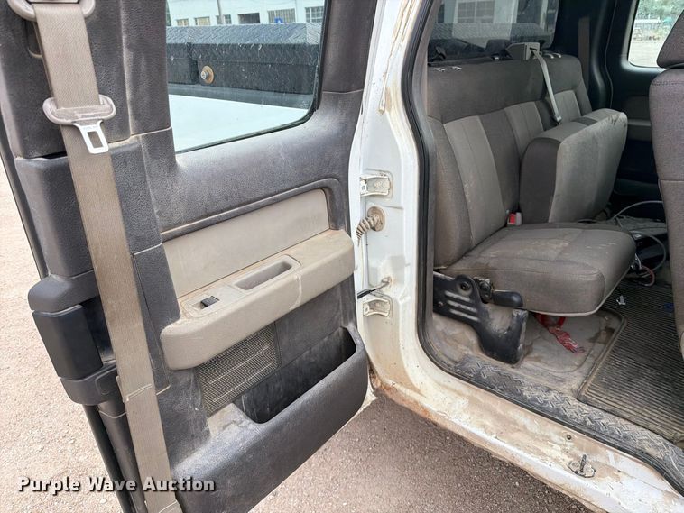 image for item MZ9987 2010 Ford F150 Ext. Cab pickup truck