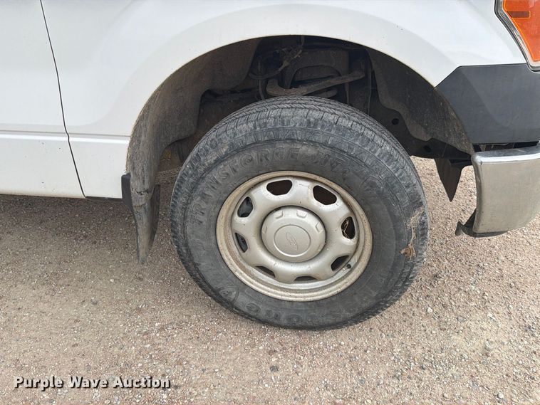 image for item MZ9987 2010 Ford F150 Ext. Cab pickup truck