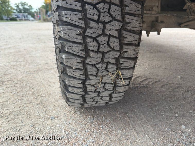 image for item MZ9987 2010 Ford F150 Ext. Cab pickup truck